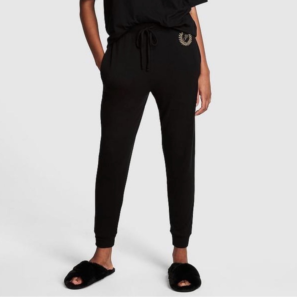 🆕 PINK Victoria’s Secret Cozy Jogger Sleep Pants NWT Black Logo Women’s Size XS - Picture 2 of 14